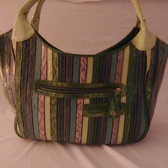 Handbag - Picture 4 of 8